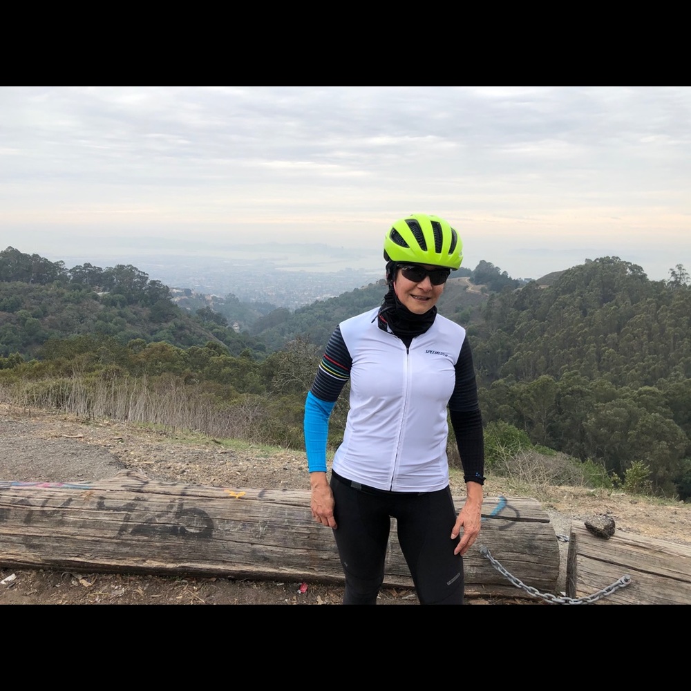 Meet your Posher, Aura